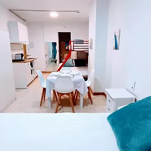 https://hostal-badalona-estudios.catalonia-hotels.com